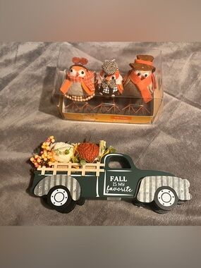 Fall decor BRAND NEW!! Truck and 3 mini birds